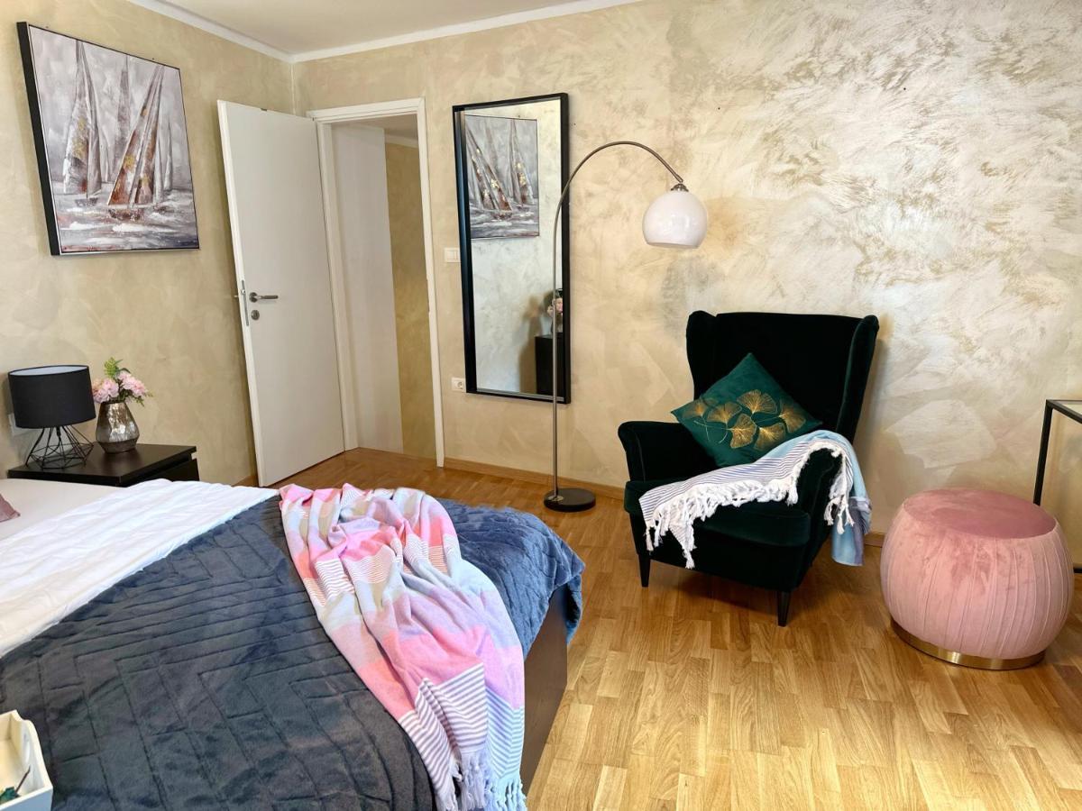Romeo Apartments Rovigno Екстер'єр фото