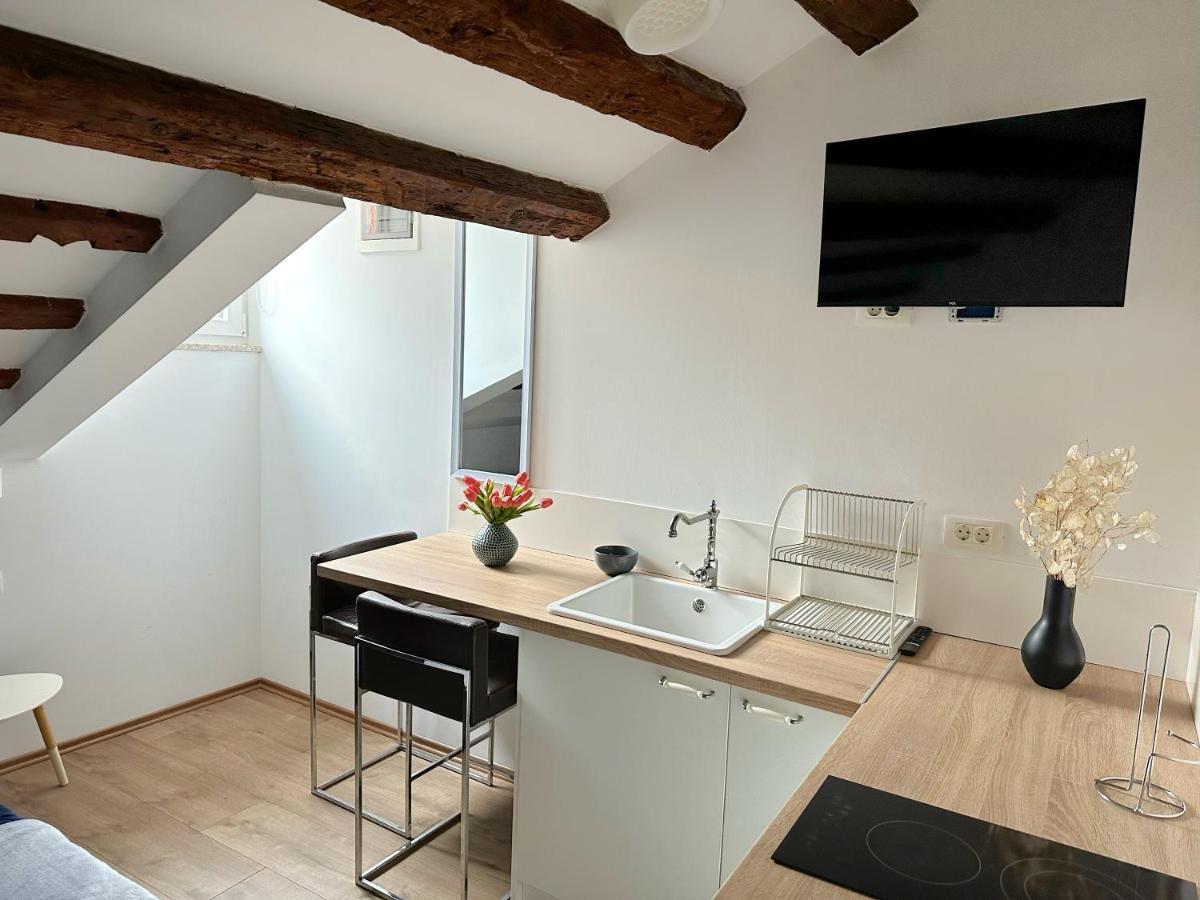Romeo Apartments Rovigno Екстер'єр фото