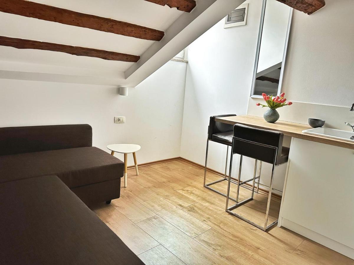 Romeo Apartments Rovigno Екстер'єр фото