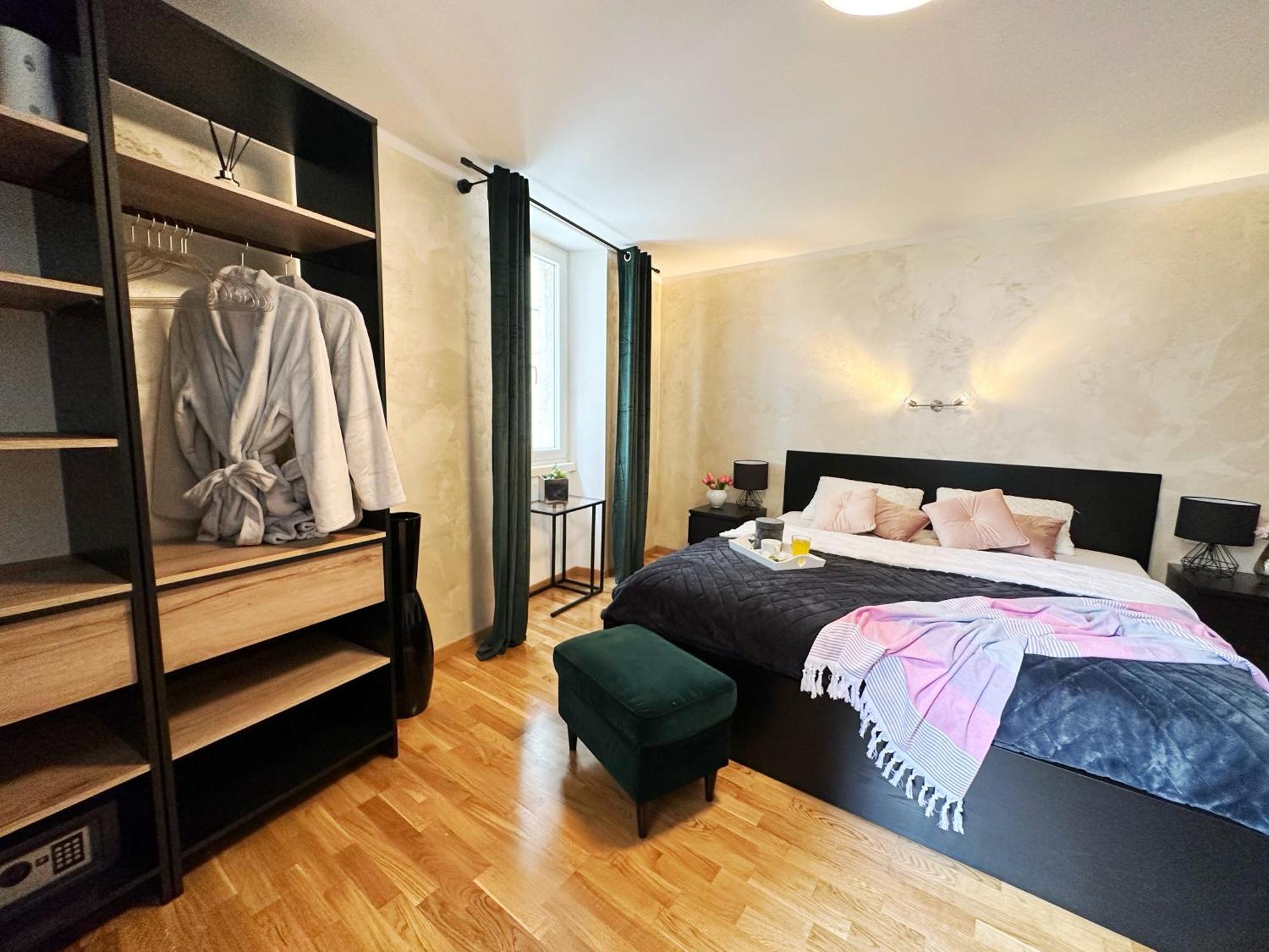Romeo Apartments Rovigno Екстер'єр фото