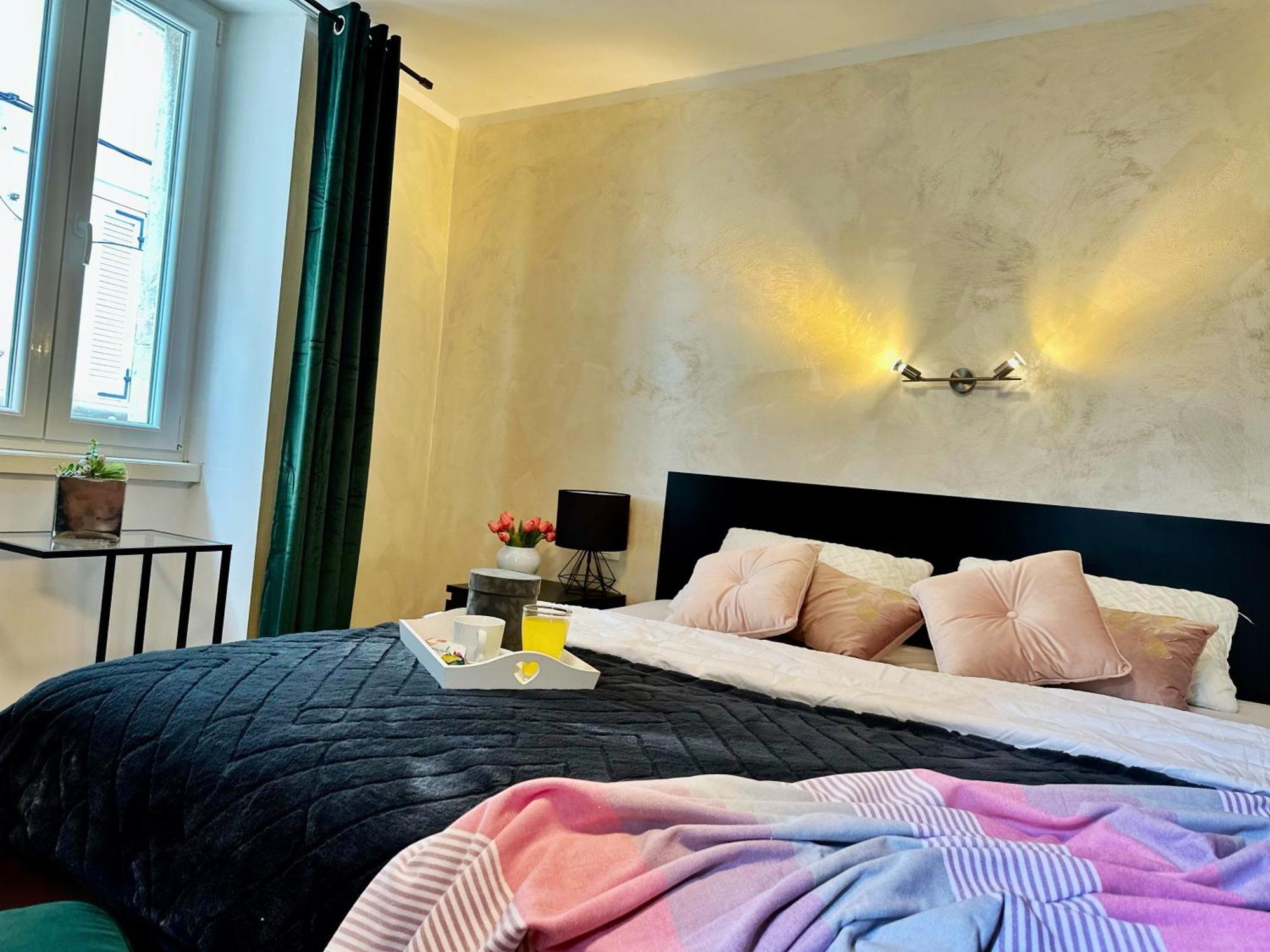 Romeo Apartments Rovigno Екстер'єр фото